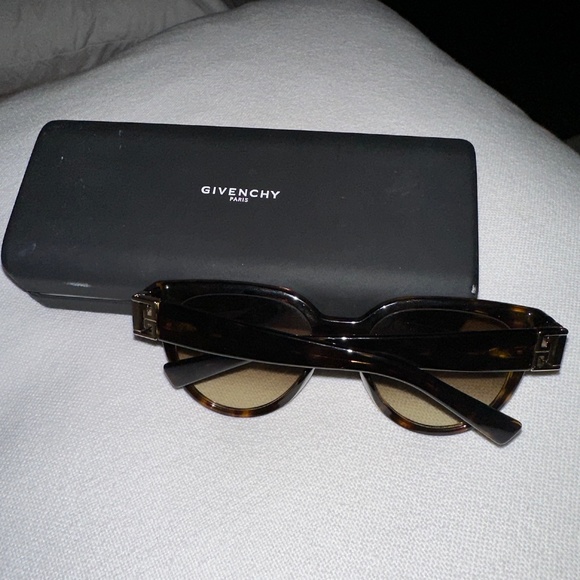UNISEX givenchy sunglasses cat eye - Picture 4 of 6